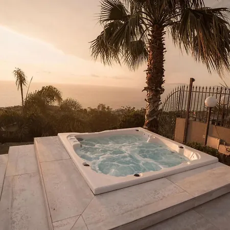 Jacuzzi 4* Pizzo (Calabria)
